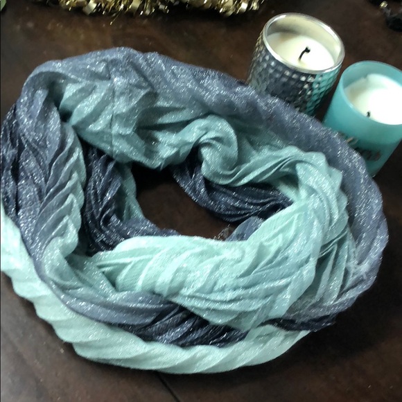 Grey and light teal infinity scarf - Picture 3 of 3